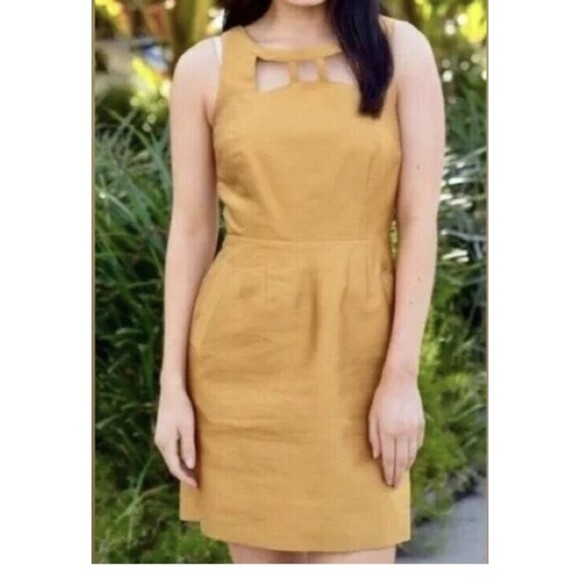 Anthropologie Maeve Chardonnay Sheen Dress Sz 4 Gold Party Silk Wool Holiday NYE - Picture 2 of 5